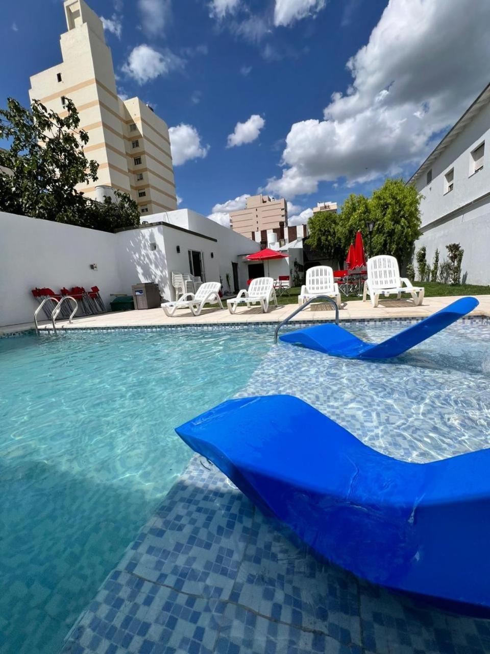 נקוצ'אה Hotel Trocadero מראה חיצוני תמונה