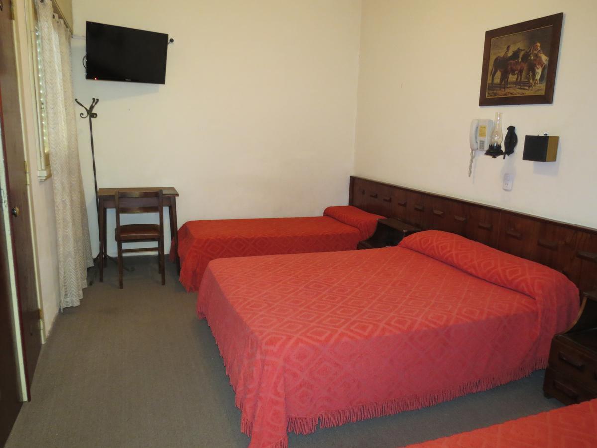 נקוצ'אה Hotel Trocadero מראה חיצוני תמונה