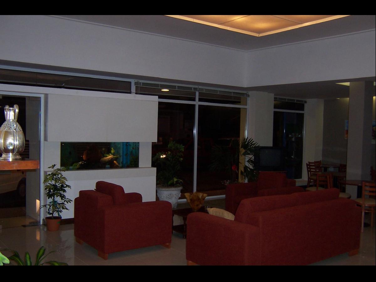 נקוצ'אה Hotel Trocadero מראה חיצוני תמונה